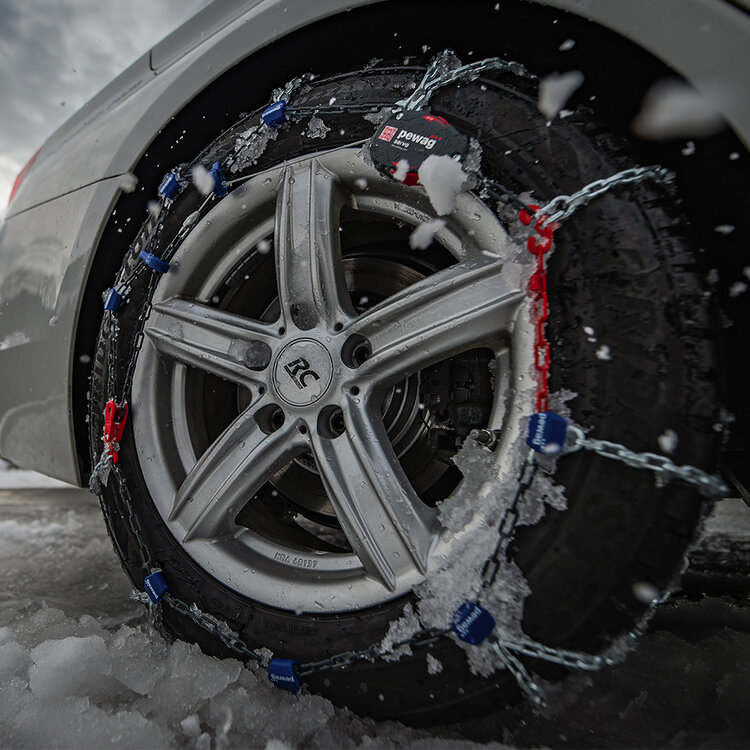 Pewag Servo Schneeketten 9mm Mazda CX-30 ab 2019 f&uuml;r Ihre Reifengr&ouml;&szlig;e 215/55R18
