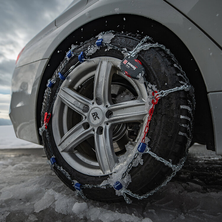 Pewag Servo Schneeketten 9mm Mazda CX-30 ab 2019 f&uuml;r Ihre Reifengr&ouml;&szlig;e 215/65R16