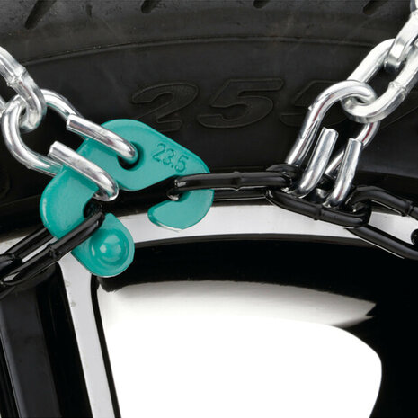 Snowdrive Schneeketten 16mm Mercedes GLC Coup&eacute; ab 2016 f&uuml;r Ihre Reifengr&ouml;&szlig;e 235/60R18